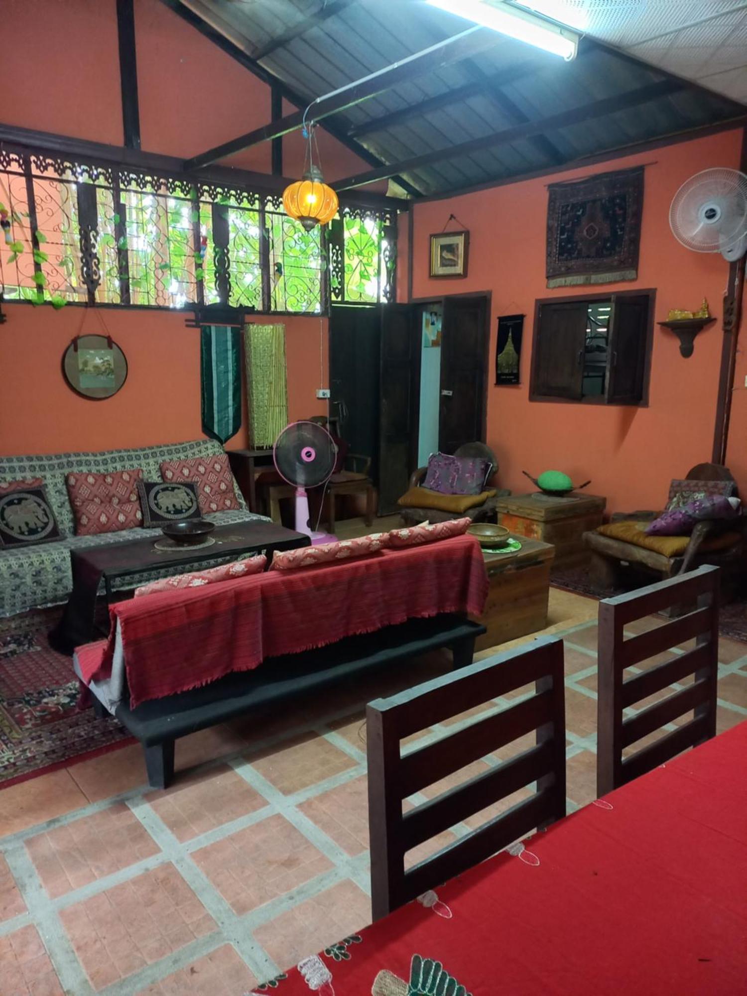 Hotel Teak House Chiang Mai Exterior foto