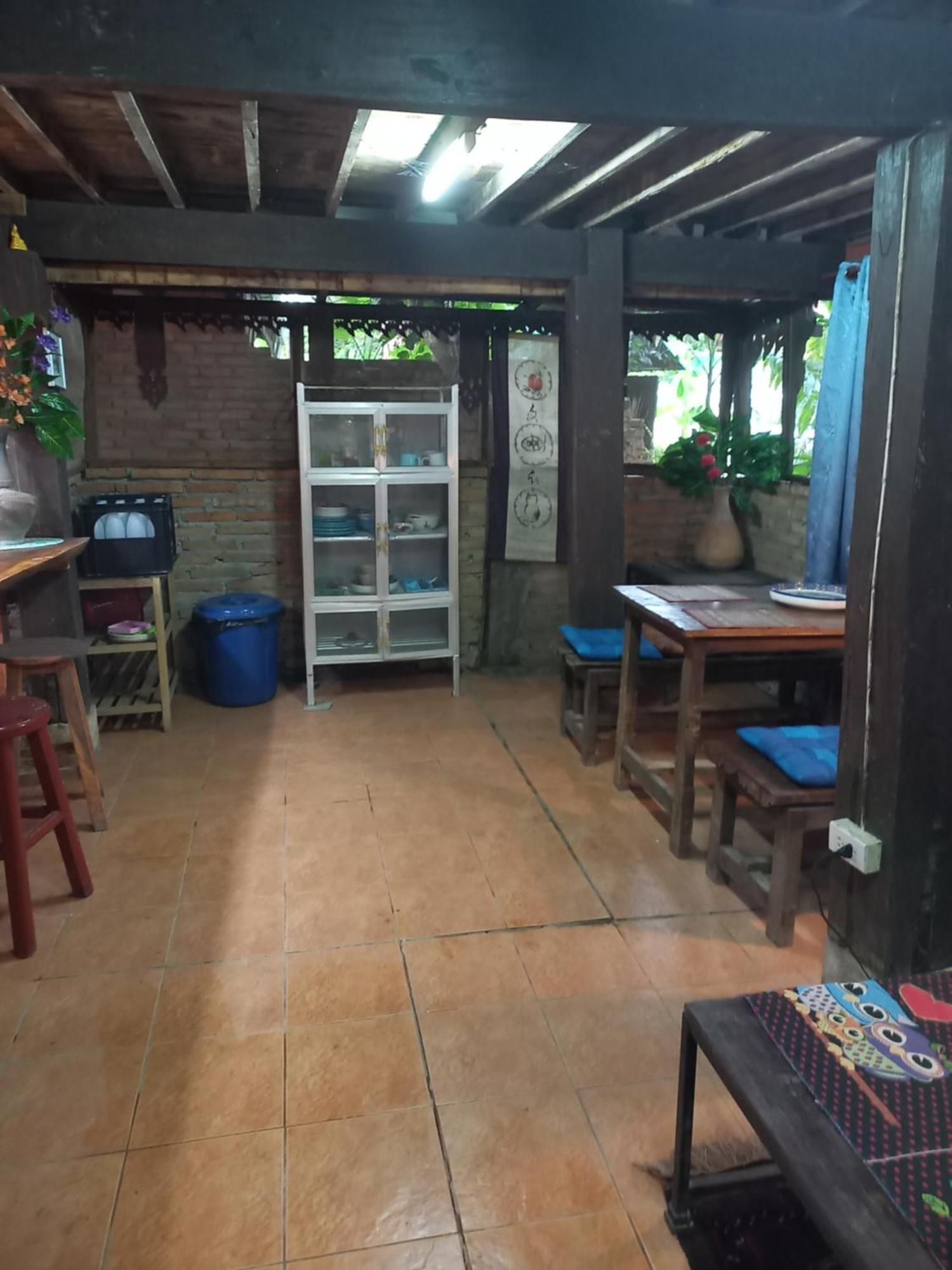 Hotel Teak House Chiang Mai Exterior foto