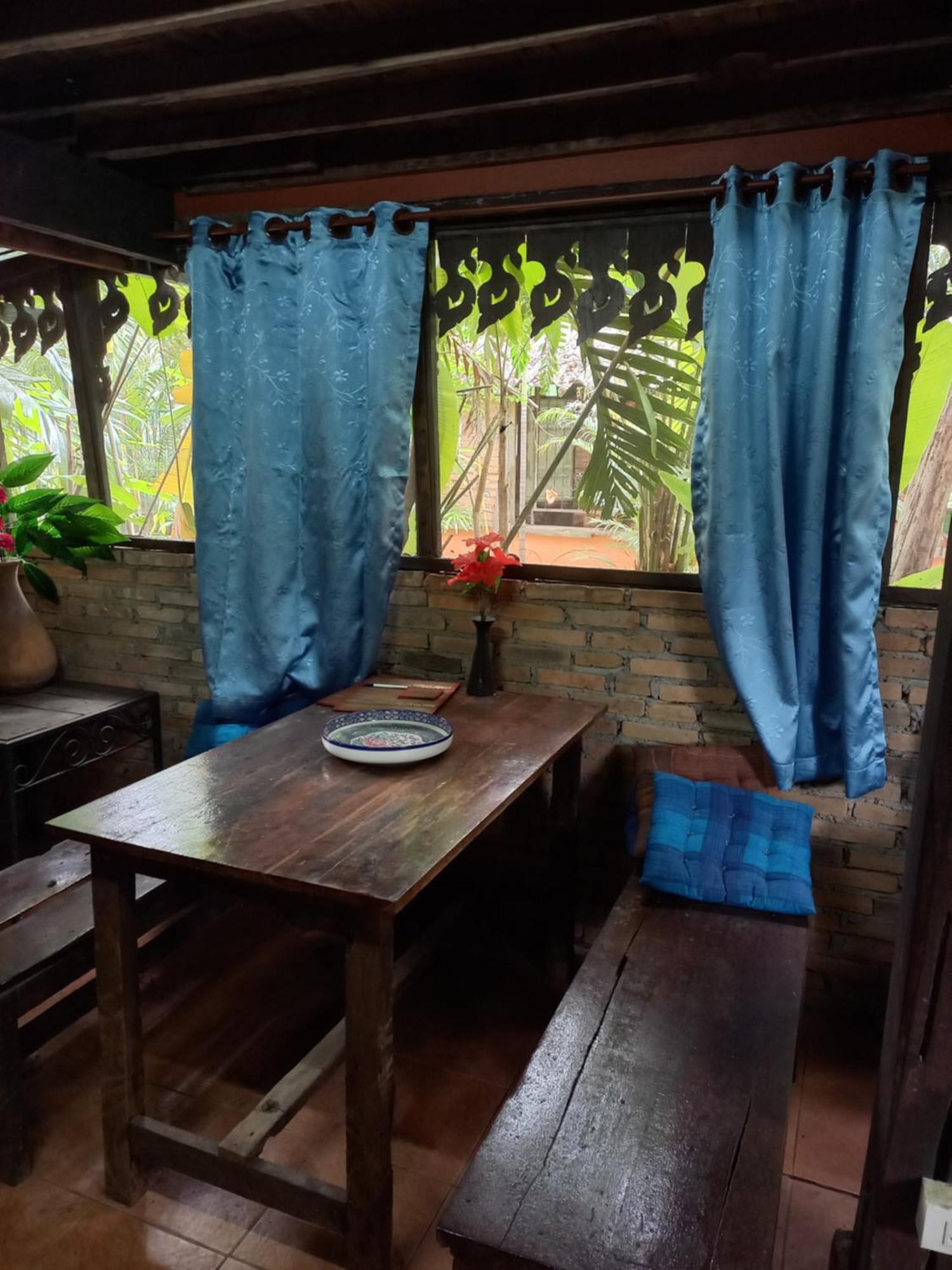 Hotel Teak House Chiang Mai Exterior foto